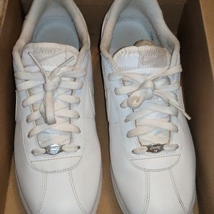 Men's Nike Shoes Size 11